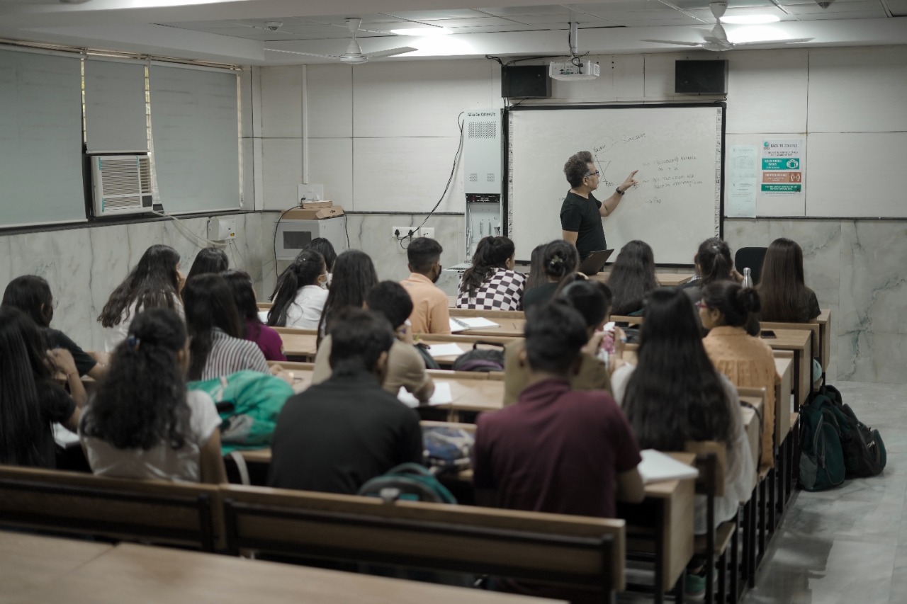MCA (Masters in Computer Applications)